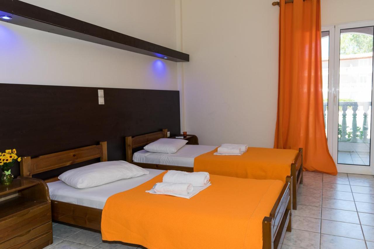 Hotel Relax Hotel 2*